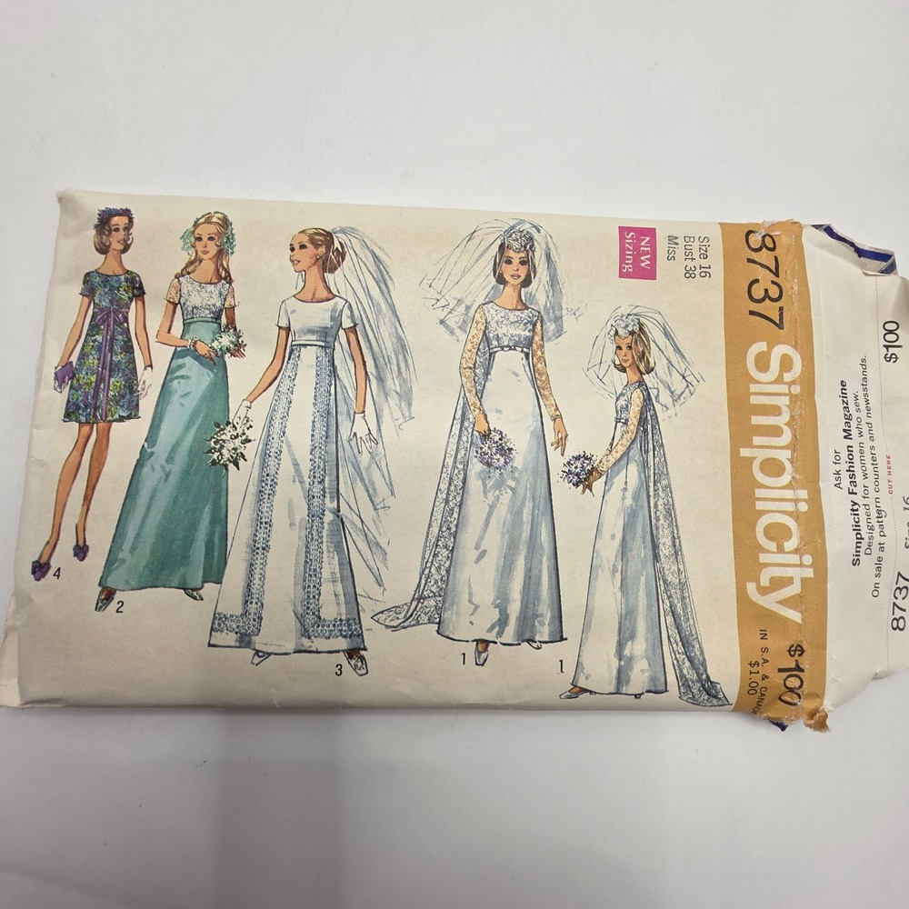 Simplicity 8737 Wedding Dress Pattern Detachable Train Bridesmaid 1970s Size 16